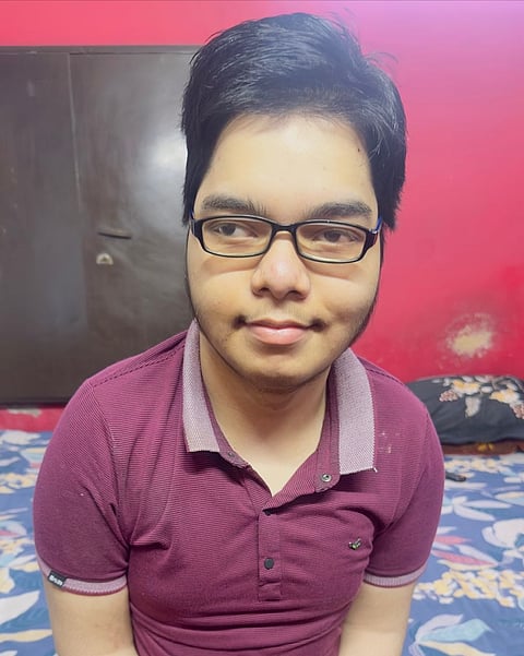 दिव्यांग छात्र आदित्य केशरी