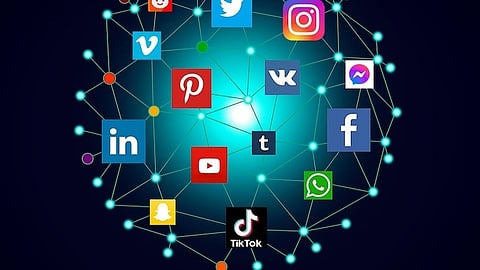 सोशल मीडिया