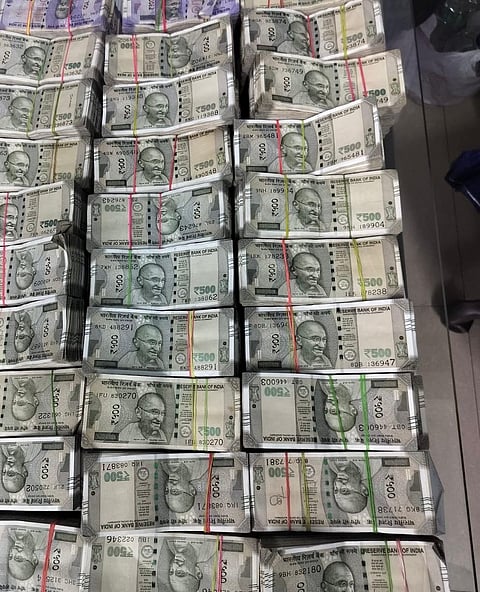 इंटाली डकैती कांड में पुलिस ने 29 लाख रुपये किये बरामद