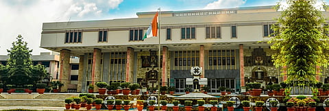 Delhi HC में जजों की कमी को लेकर दायर की गई जनहित याचिका