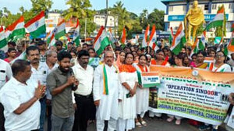 सशस्त्र बलों के सम्मान में “तिरंगा यात्रा” का आयोजन