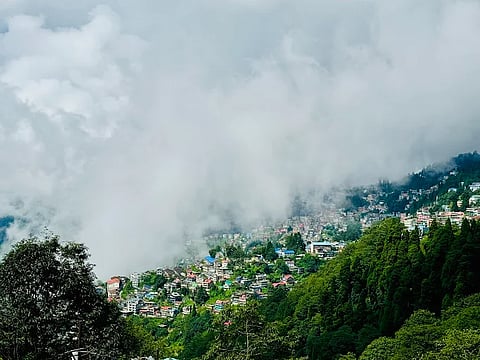 युद्ध-युद्ध की हवा में पर्यटन पर चिंता के बादल