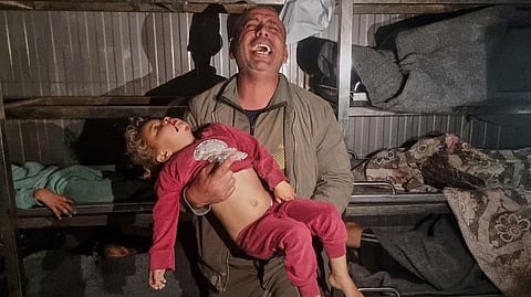 गाजा में इजराइली हमलों में 10 की मौत, मृतकों में अधिकतर महिलाएं और बच्चे