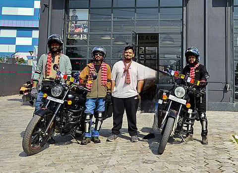 चार नेपाली युवाओं का ऐतिहासिक बाइक सफर : 40 दिनों में 12 ज्योतिर्लिंग और 4 धाम की यात्रा