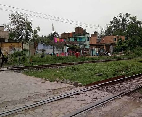 मिदनापुर में रेलवे की जमीन खाली करने के लिए जारी किया गया नोटिस