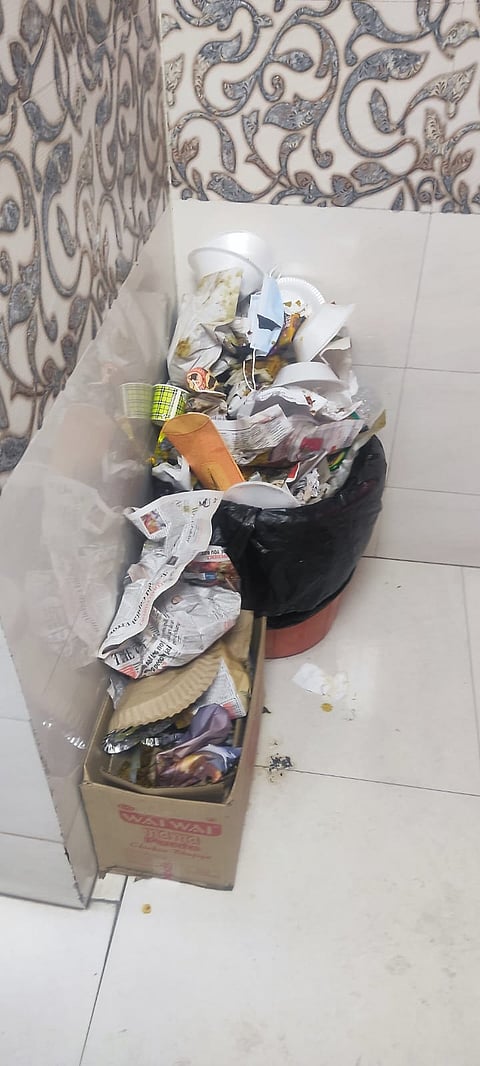 एयरपोर्ट के एयर ट्रैफिक भवन में शौचालयों की गंदगी पर कर्मचारियों ने जताई चिंता