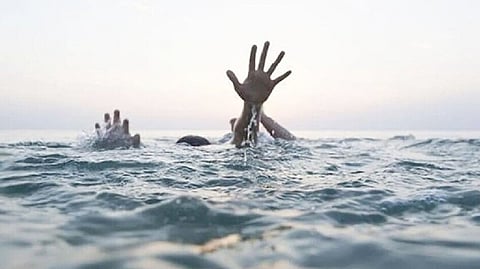 तालाब में एक परिवार के 5 बच्चे डूबे