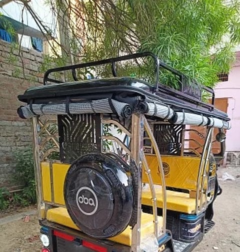 मालदह के रतुआ में टोटो को लेकर विवाद तूल पकड़ा, ईंट-पत्थर से हमला का आरोप