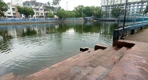 रानीकुठी तालाब से युवक का शव बरामद