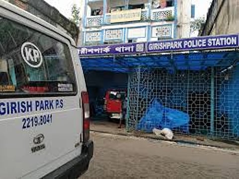 नाका चेकिंग के दौरान बाइक की टक्कर से सार्जेंट का पैर टूटा