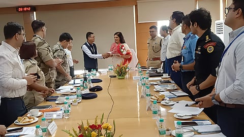 'बारिश से पहले जल निकासी पर ध्यान दें ताकि एयरपोर्ट इलाके में जमा न हो पानी'