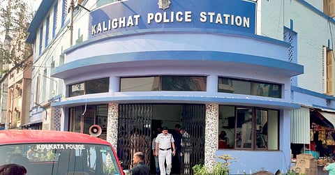 15 हजार में बांग्लादेशियों के लिए फर्जी भारतीय पहचान पत्र व नौकरी की व्यवस्था करता है दलालों का गिरोह!