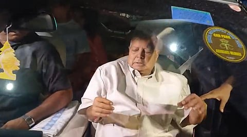 परिवार के साथ कोलकाता पहुंचे लालू यादव