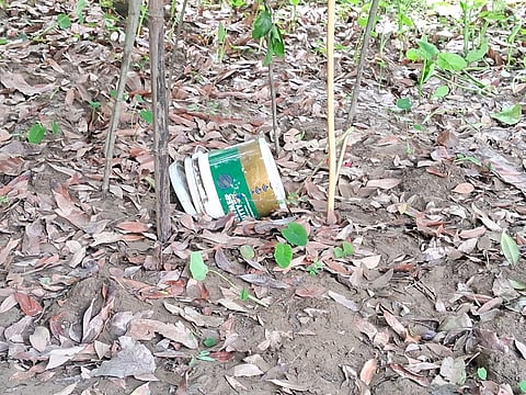 जार जिसमें बम रखा हुआ मिला