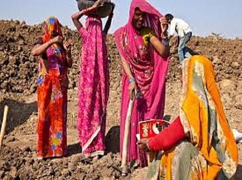 मगरजोंग ऑरेंज भिल्ला की महिलाएं दास्तान हैं आत्मनिर्भरता की