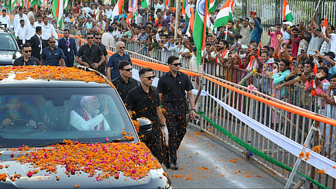 बिहार दौरे में प्रधानमंत्री नरेन्द्र मोदी