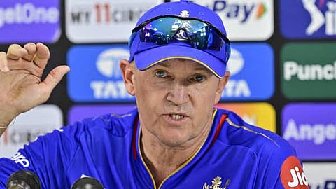 मजबूत गेंदबाजी आक्रमण हासिल करना पहला बड़ा कदम था : एंडी फ्लावर