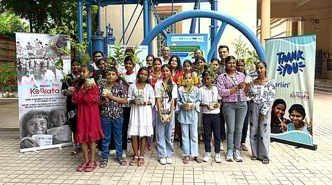 मर्लिन ग्रुप की ओर से किया गया पौधा वितरण