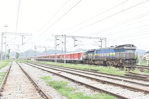 3 जोड़ी समर स्पेशल ट्रेन चलाएगा एनएफ रेलवे