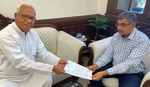 सांसद ने पंचायती राज निधि संकट और मनरेगा वेतन वृद्धि की उठायी मांग