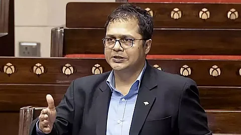 'मुझे सच में बहुत दुख है', TMC सांसद साकेत गोखले ने सोशल मीडिया पर लक्ष्मी पुरी से मांगी माफी