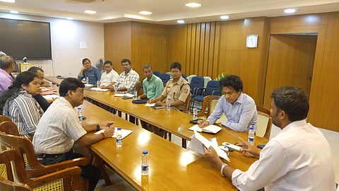 पहली जुलाई से नदी घाट से बालू उठाने पर डीएम ने लगायी रोक