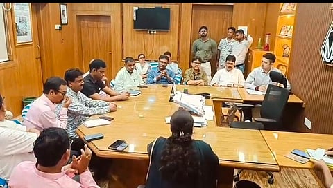 राशन डीलरों के माध्यम से नगर निगम क्षेत्र के हर घर में पहुंचाया जाएगा प्रसाद