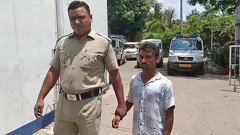 कार्बोलिक एसिड पिलाकर एवं गला घोंटकर पत्नी ने ही की थी पति की हत्या