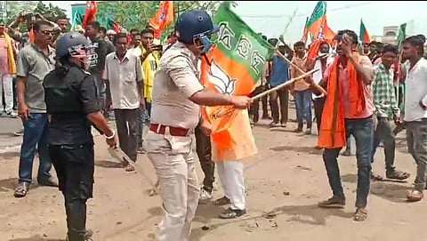 आरोप - ओसीपी में ज्ञापन देने गये भाजपा नेता व कार्यकर्ताओं पर पुलिस ने किया लाठी चार्ज