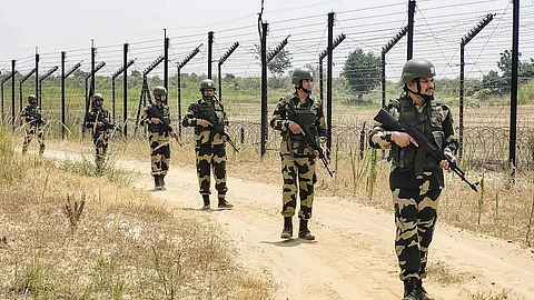 बीएसएफ ने एक बार फिर बांग्लादेशी घुसपैठ को किया नाकाम