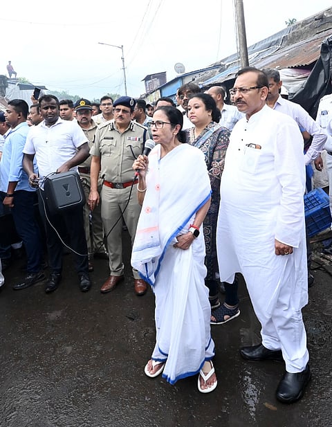 कैसे लगी खिदिरपुर मार्केट में आग, मुख्यमंत्री ने दिया जांच का निर्देश