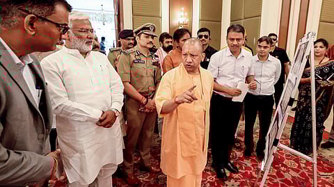 मुख्यमंत्री योगी आदित्यनाथ ने तैयारियों का जायजा लिया