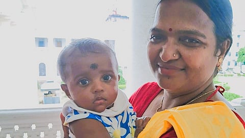Shampa Dhara with her daughter 'Aishi'
