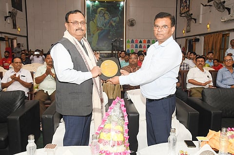 कुनुस्तोड़िया में कवि सम्मेलन 'काव्यम्' का हुआ भव्य आयोजन