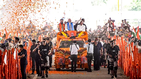 पीएम नरेन्द्र मोदी के साथ सीएम नीतीश कुमार, डिप्टी सीएम सम्राट चौधरी एवं विजय कुमार सिन्हा