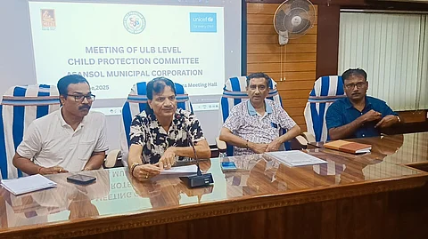आसनसोल नगर निगम में बाल श्रम पर नियंत्रण के साथ कई महत्वपूर्ण मुद्दों पर बैठक आयोजित