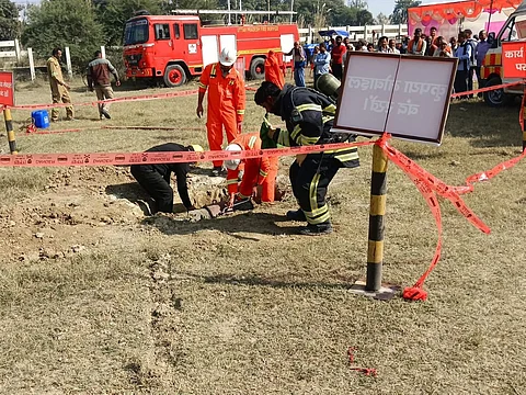 हडो घाट पर फायर मॉक ड्रिल का आयोजन