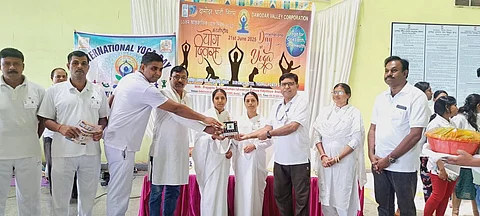 डीएसटीपीएस में उत्साह एवं उमंग के साथ मना 11वां अंतर्राष्ट्रीय योग दिवस