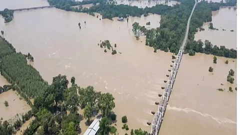 नालंदा जिले के कई इलाकों में बाढ़ जैसी स्थिति