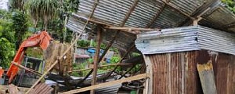 जिला प्रशासन ने गराचरमा में चलाया बेदखली अभियान