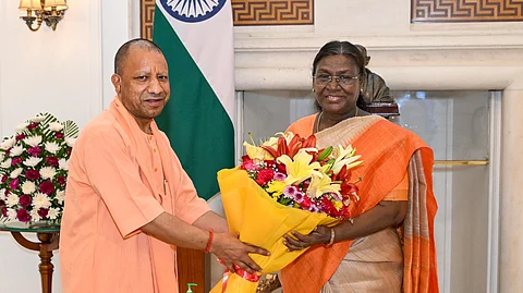 राष्ट्रपति द्रौपदी मुर्मू-योगी आदित्यनाथ