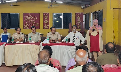 मुहर्रम कमेटी को लेकर हीरापुर थाना पुलिस ने की शांति बैठक