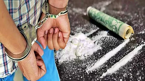 करोड़ों के मादक पदार्थ के साथ महिला समेत 4 गिरफ्तार