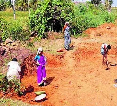 मनरेगा पर बैठकें हुईं मगर नहीं लिया जा सका कोई ठोस निर्णय