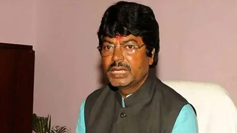 पूर्व मंत्री योगेंद्र साव