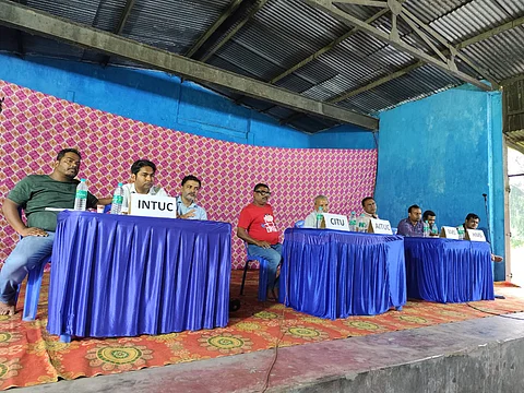 न्यूटाउन में क्वार्टर तोड़े जाने एवं विभिन्न मुद्दों पर यूनियनों ने की बैठक आयोजित