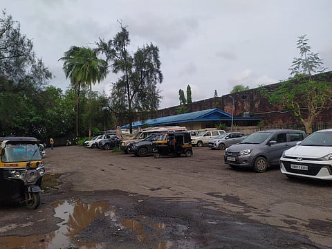 जीबी पंत अस्पताल में पार्किंग संकट: हिंदू राष्ट्र शक्ति ने की मल्टी-लेवल पार्किंग की तत्काल मांग