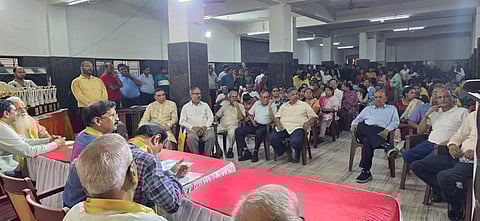 पश्चिम बंग प्रादेशिक मारवाड़ी सम्मेलन ने 70 मेघावी विद्यार्थियों को किया सम्मानित