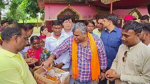 सस्ती लोकप्रियता हासिल करने के लिए नेहरू स्टेडियम में विधायक ने किया धान रोपण : जितेंद्र तिवारी