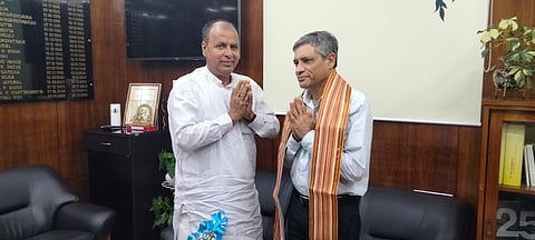 भाजपा नेता ने डीआईसी से की मुलाकात